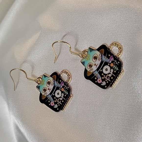 Folk Art Teacup Tabby Drop Earrings, S925 - Picture 5 of 6